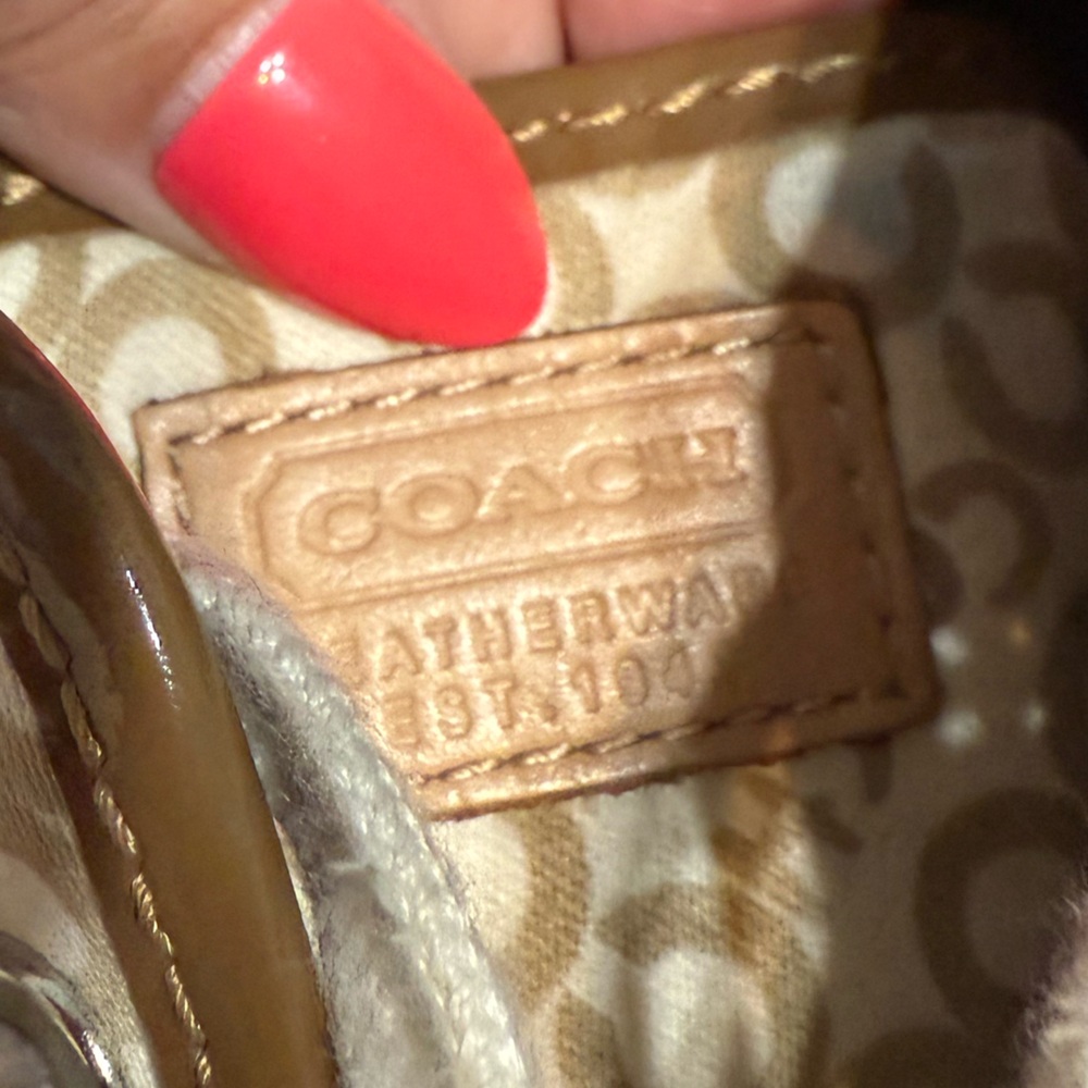 Coach Cream‎ and Brown Designer Edith Sneakers - Picture 2 of 9